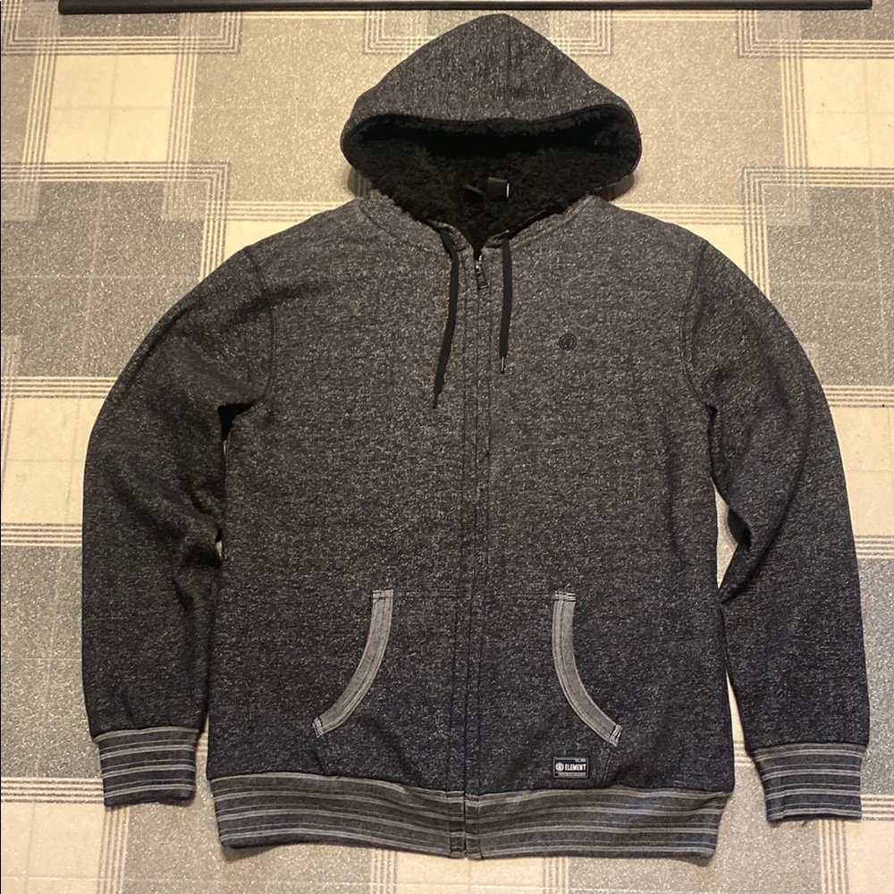 Like new XL Element black/grey heather fleece lined zip up with free t-shirt